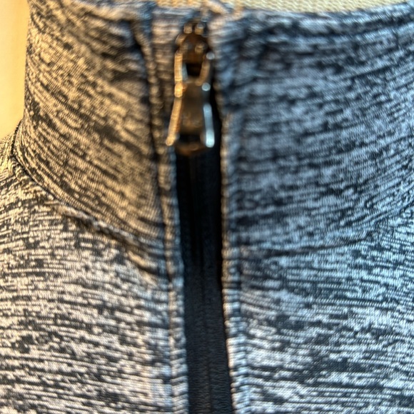 Body armor, long sleeve athletic top front zipper, black, and gray breathable - Picture 3 of 7